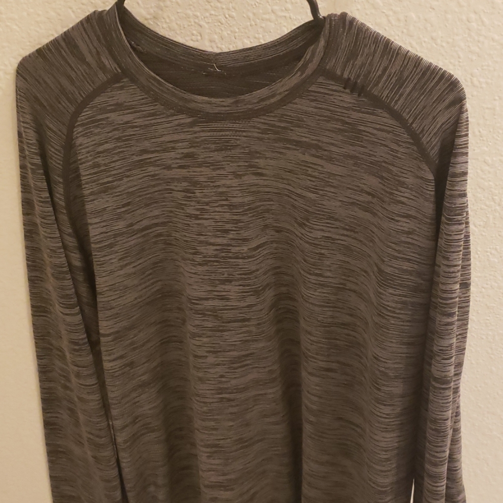 Lululemon metal vent